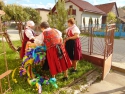 Zdobenie májky Zdobenie májky