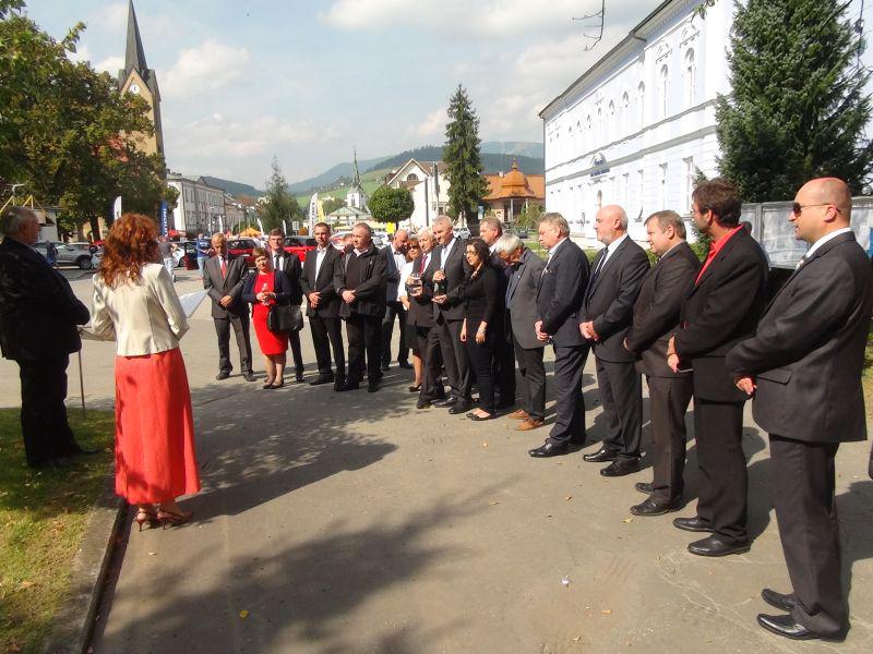 Fotogaléria Poliatie lipy sútokov sveta v rámci Dni mesta a jarmoku (16.9.2016) (8) Poliatie lipy sútokov sveta v rámci Dni mesta a jarmoku (16.9.2016)